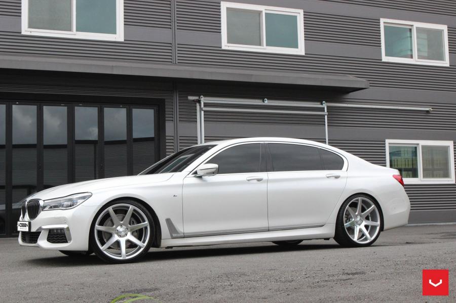  BMW 740Li xDrive on Vossen Wheels (CV7) 2017 года  (фото 7 из 10)